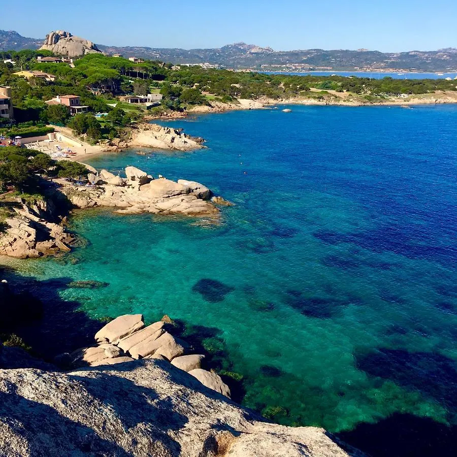 Seaside Apartment Baja Sardinia 6Pl July 150 M From Smeraldo Beach 0*,  Itália