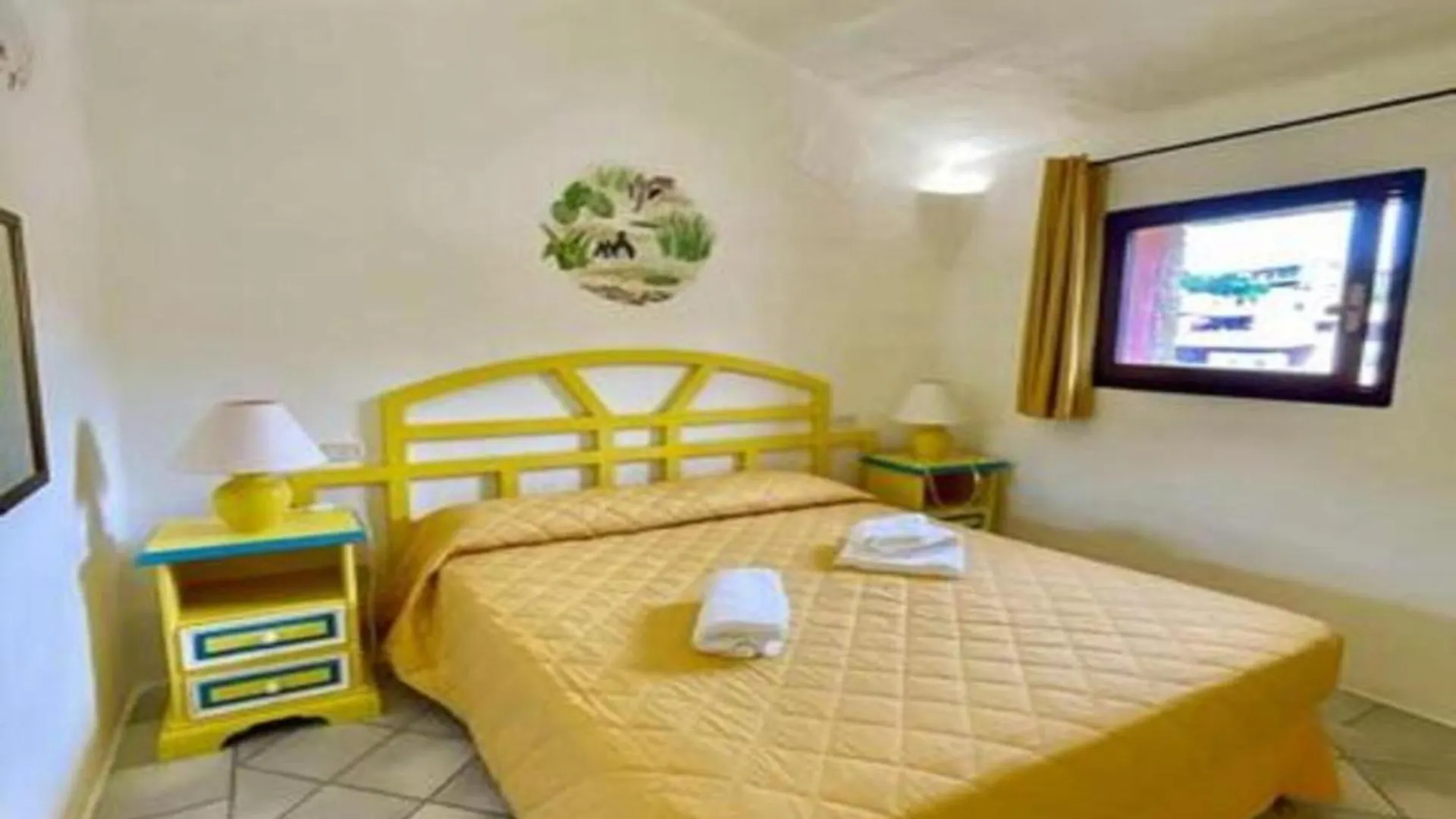 Seaside Apartment Baja Sardinia 6Pl July 150 M From Smeraldo Beach