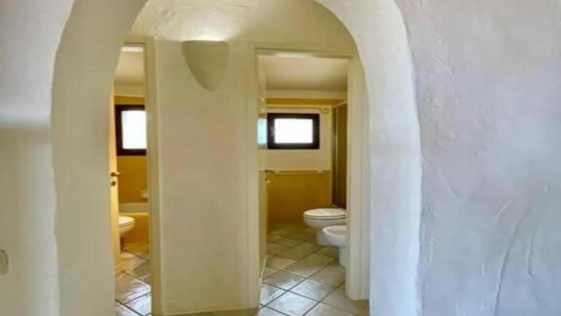 Seaside Apartment Baja Sardinia 6Pl July 150 M From Smeraldo Beach