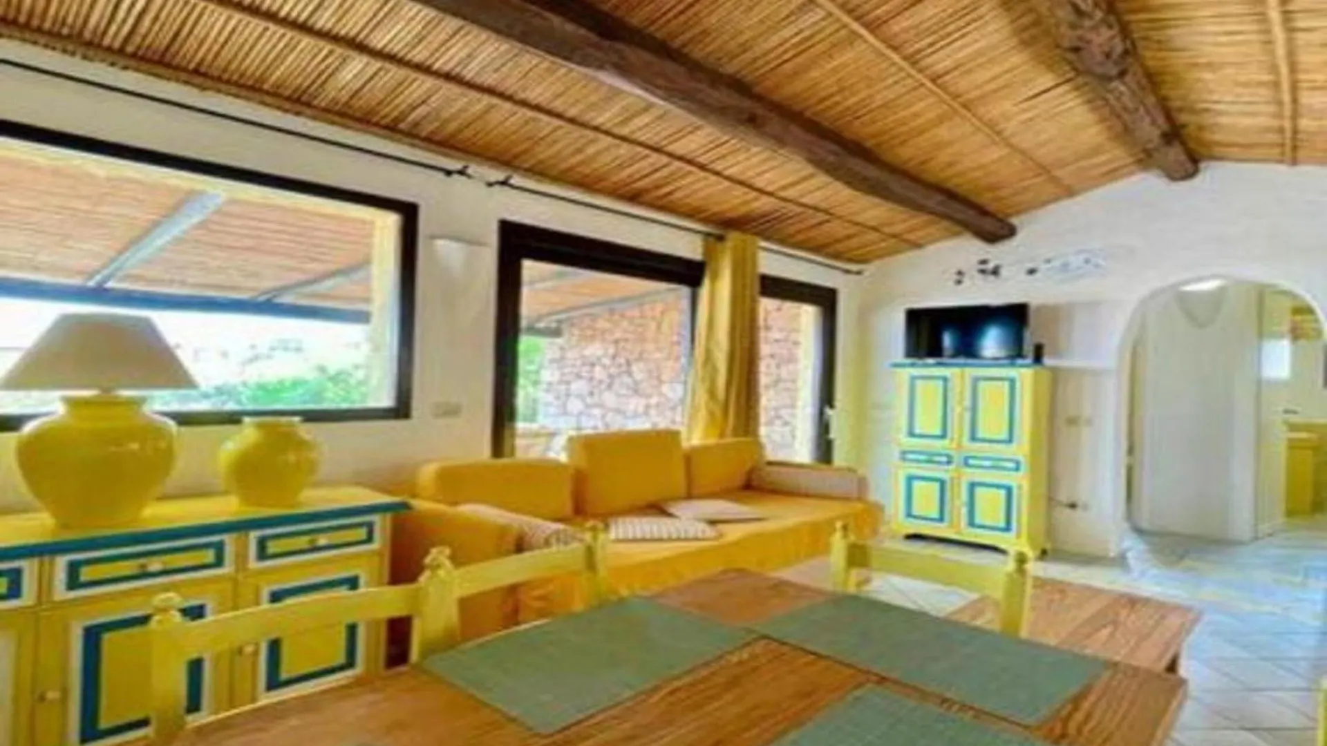Seaside Apartment Baja Sardinia 6Pl July 150 M From Smeraldo Beach