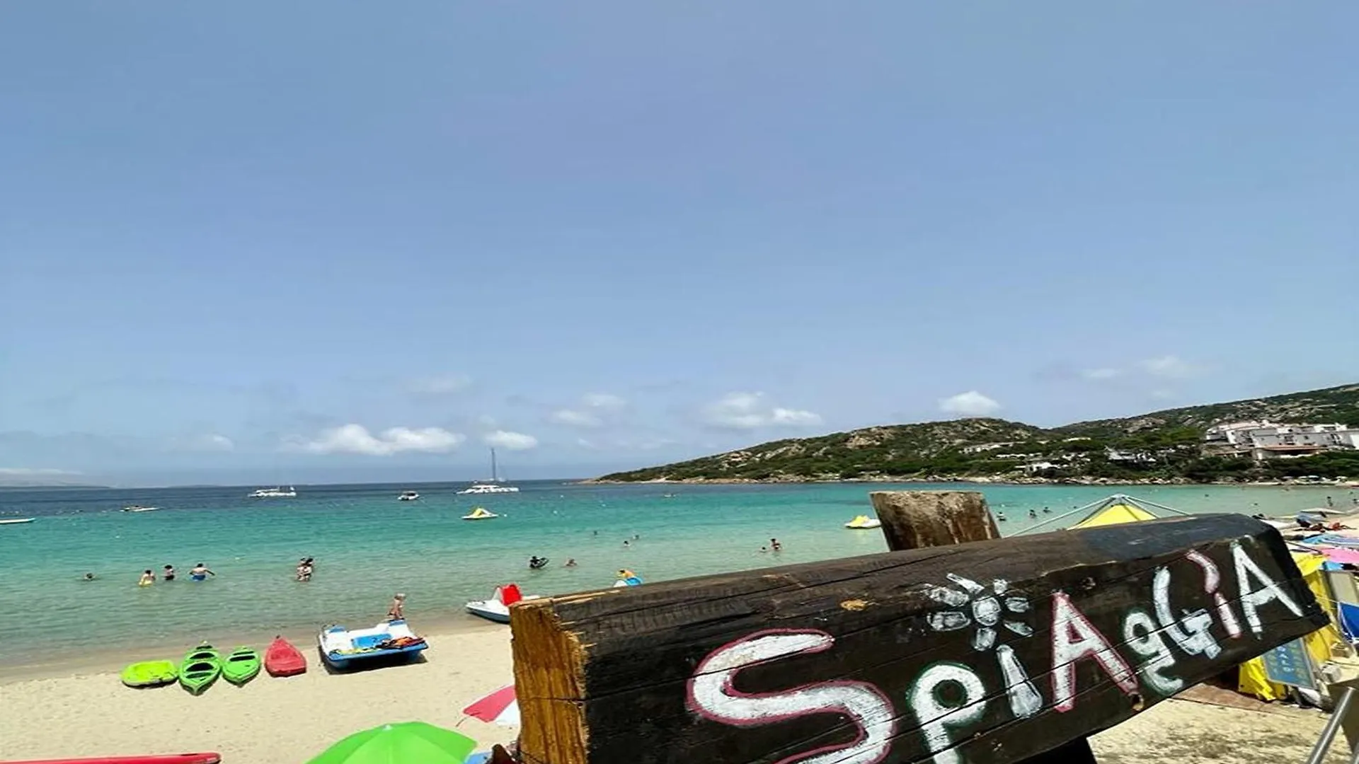 Seaside Apartment Baja Sardinia 6Pl July 150 M From Smeraldo Beach